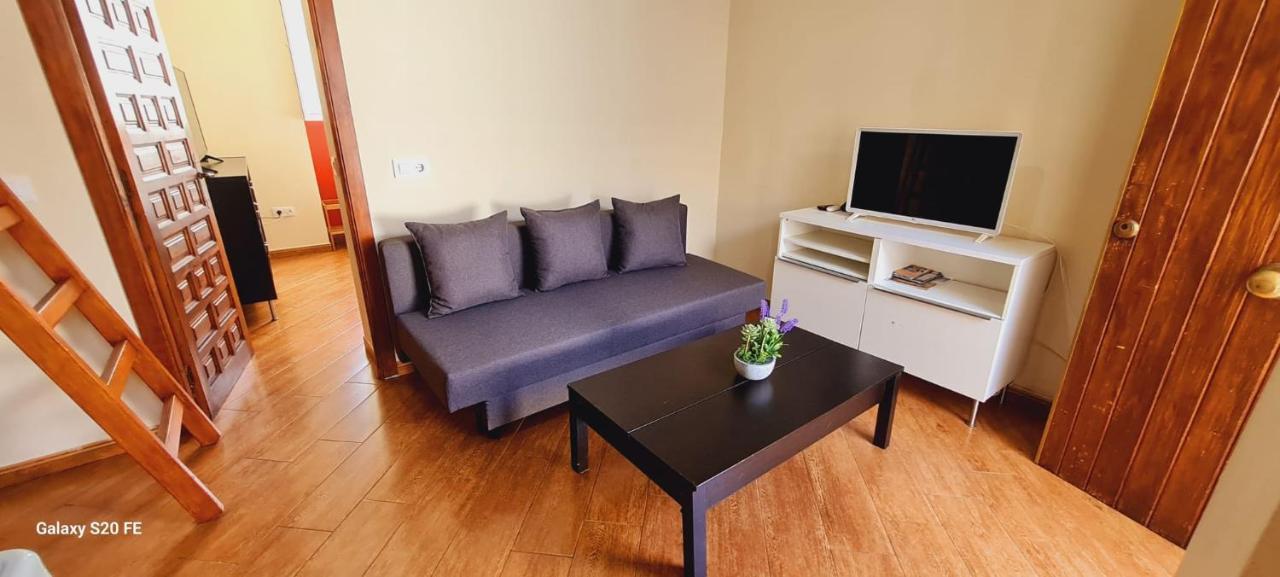 Magnifico Apartamento Tipo Duplex En Triana Seville Exterior photo